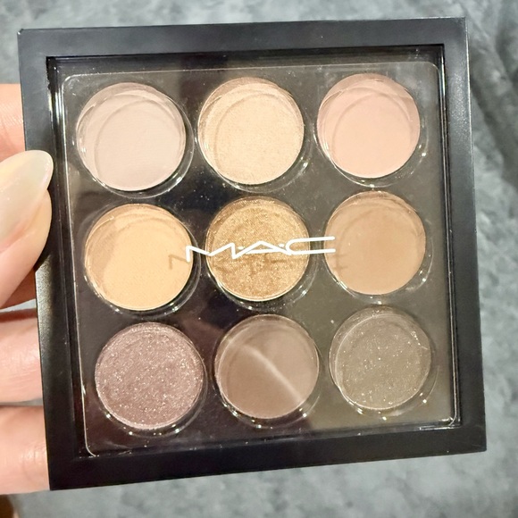 MAC Cosmetics Amber x 9 Eyeshadow Palette - Picture 3 of 4